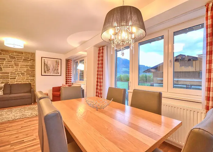 Alpin - By Alpen アパート